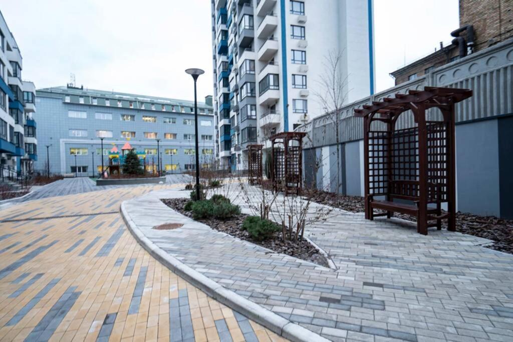 Loft Studio Near Smart Plaza Polytech, Center Kiev Ngoại thất bức ảnh
